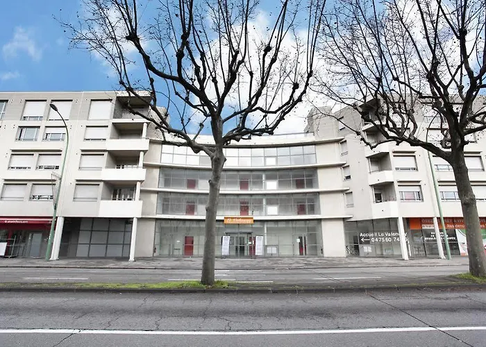 Hotel Neoresid - Le Valencey 3*